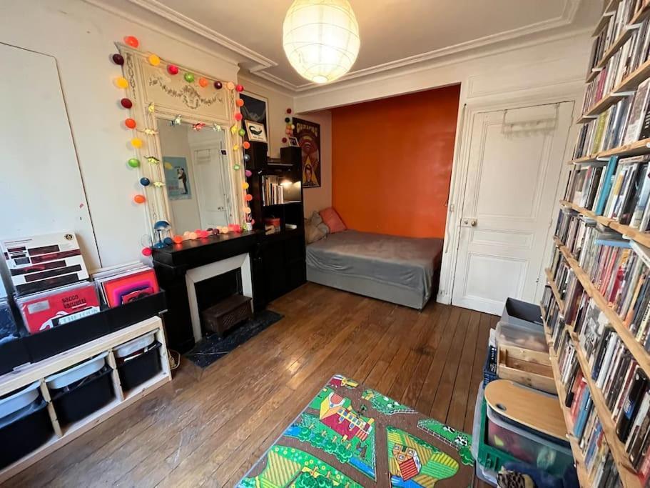 Apartment Near Montmartre Париж Екстер'єр фото